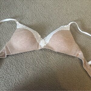 Victorias Secret 34B bra NWOT